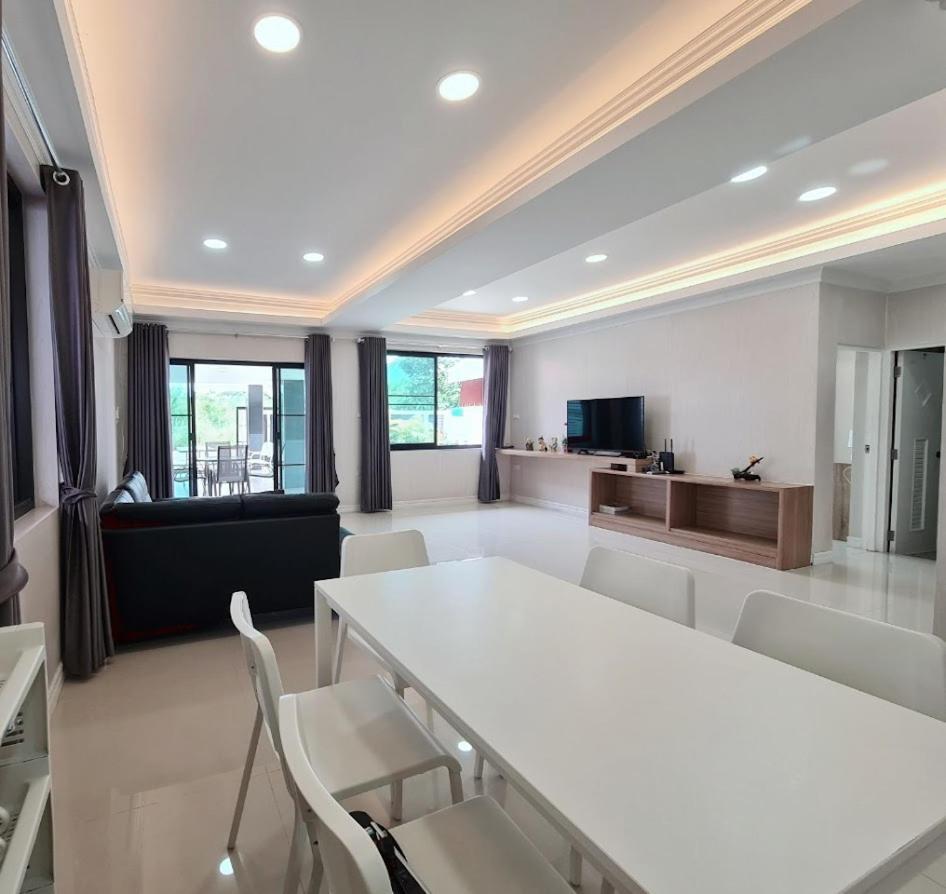 Baan Sasithorn Huahin Villa Buitenkant foto