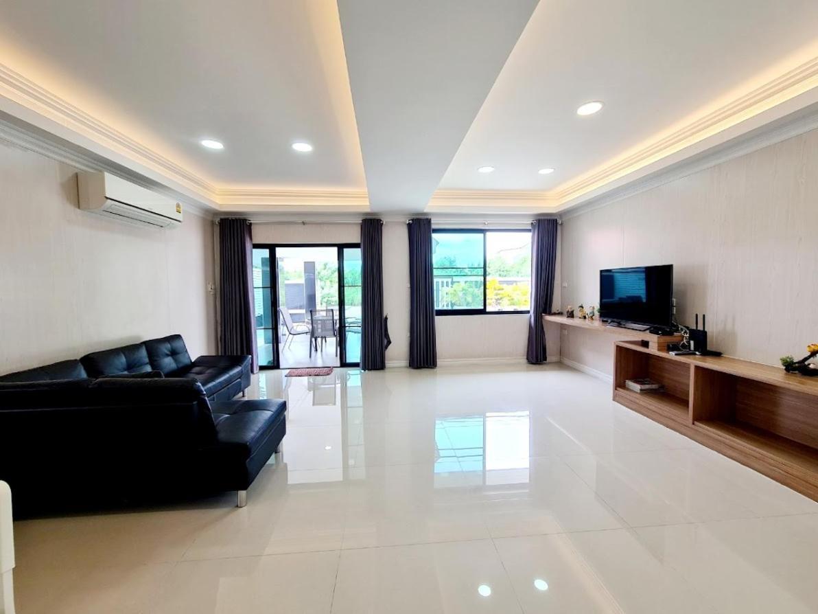 Baan Sasithorn Huahin Villa Buitenkant foto